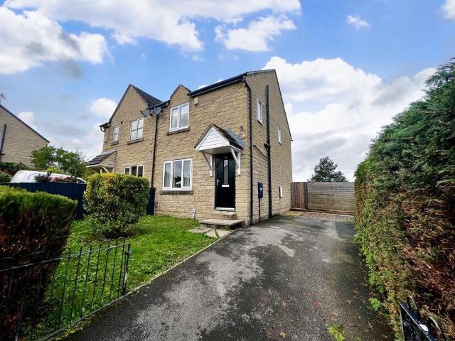 3 bedroom semi detached house to rent