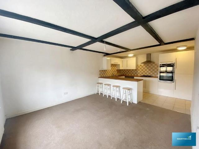 3 bedroom semi detached house to rent