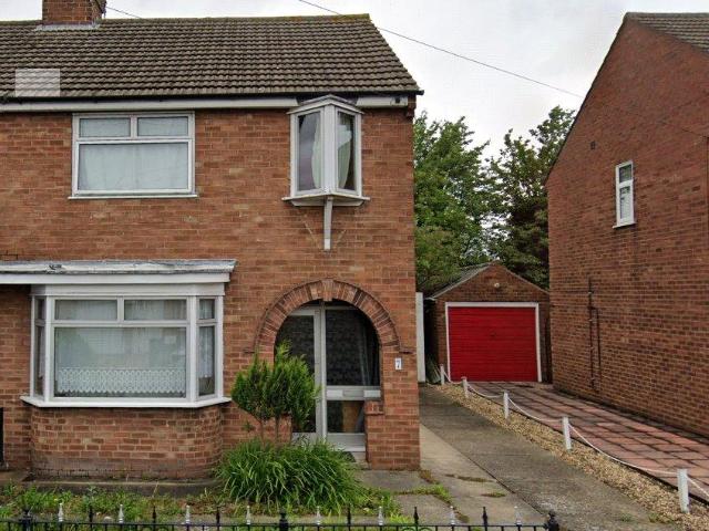 3 bedroom semi detached house to rent