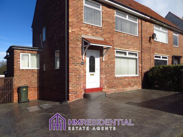3 bedroom semi detached house to rent
