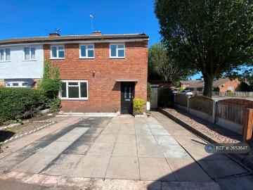 3 bedroom semi detached house to rent