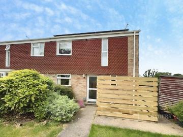 3 bedroom semi detached house to rent
