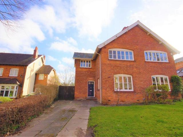 3 bedroom semi detached house to rent