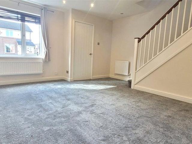 3 bedroom semi detached house to rent