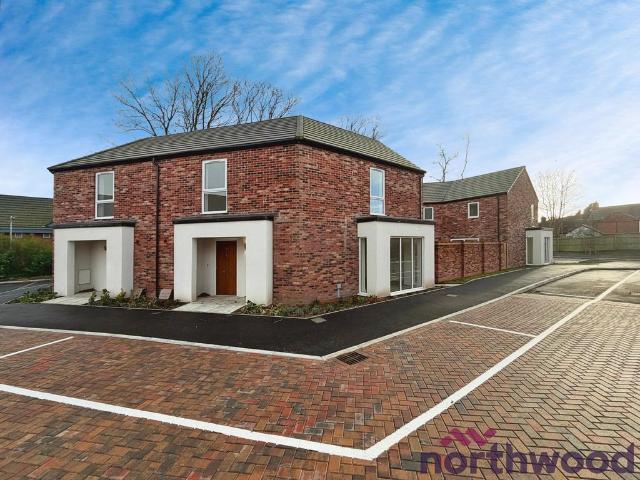 3 bedroom semi detached house to rent