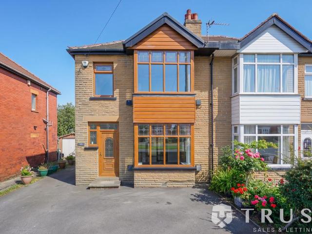 3 bedroom semi detached house to rent