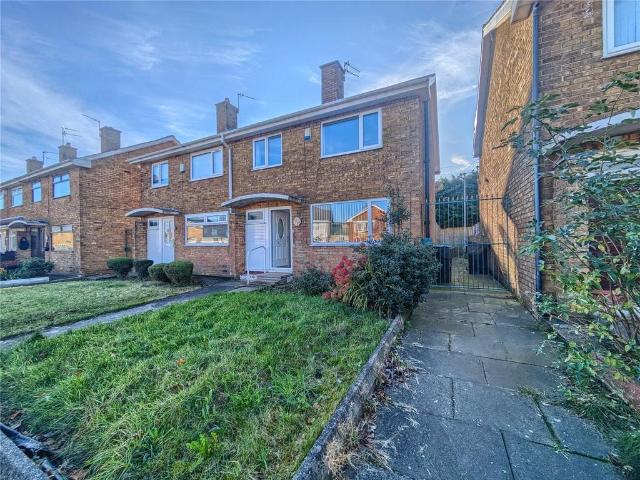 3 bedroom semi detached house to rent