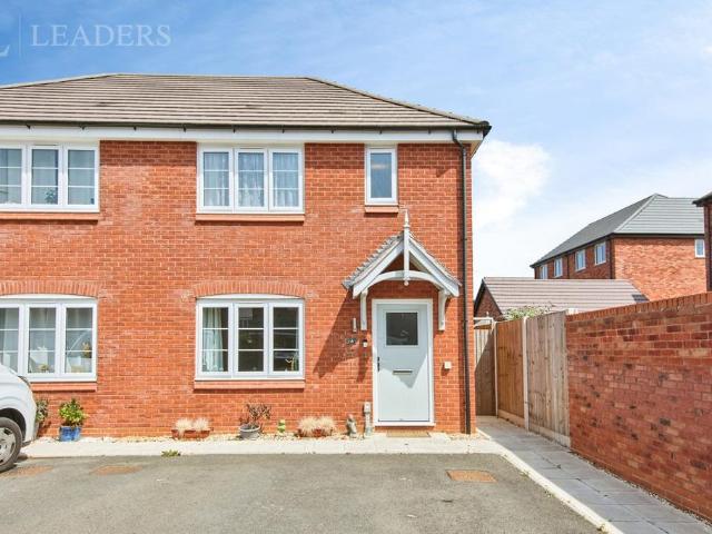 3 bedroom semi detached house to rent