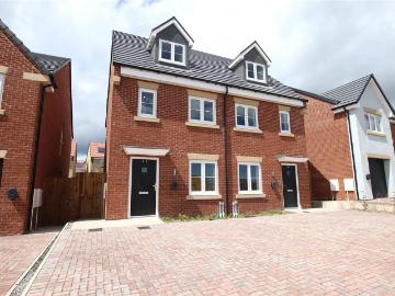 3 bedroom semi detached house to rent