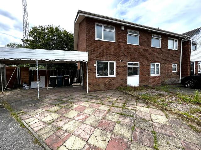 3 bedroom semi detached house to rent