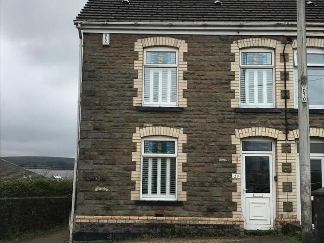 3 bedroom semi detached house to rent