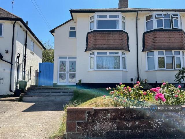 3 bedroom semi detached house to rent