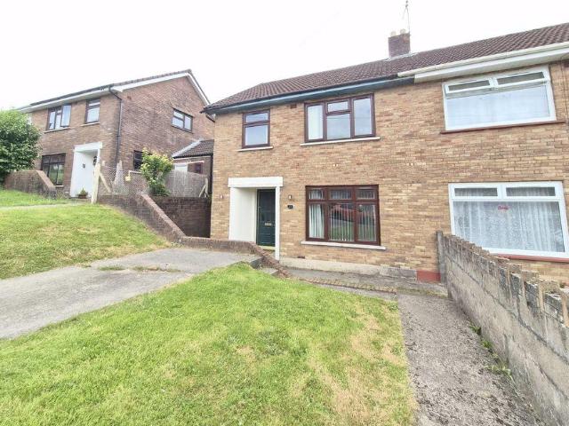3 bedroom semi detached house to rent