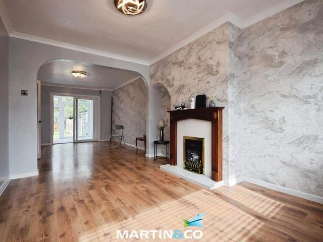 3 bedroom semi detached house to rent