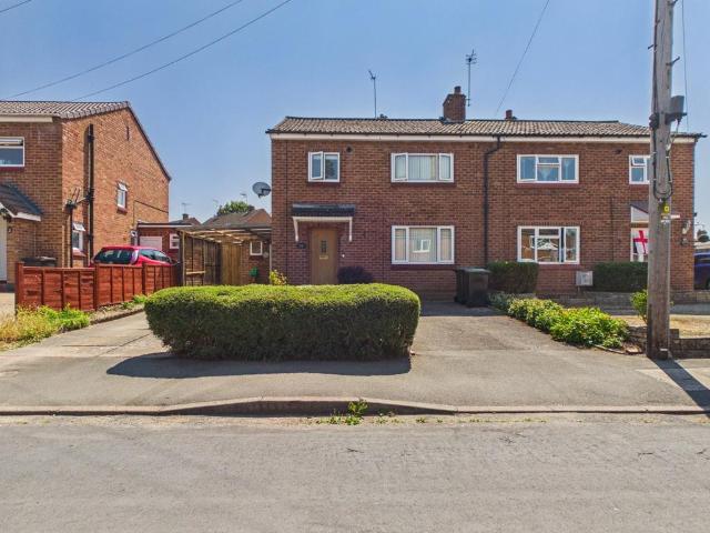3 bedroom semi detached house to rent