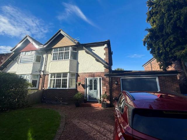 3 bedroom semi detached house to rent