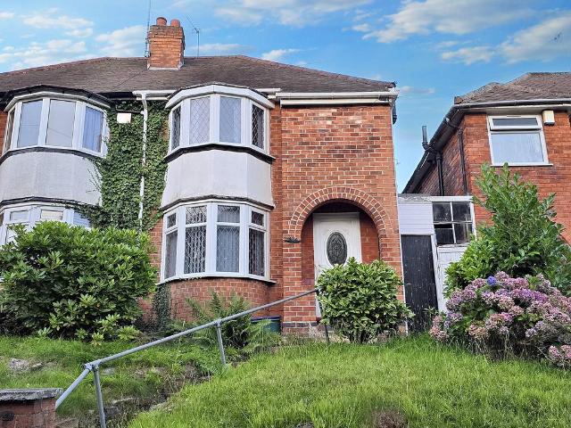 3 bedroom semi detached house to rent