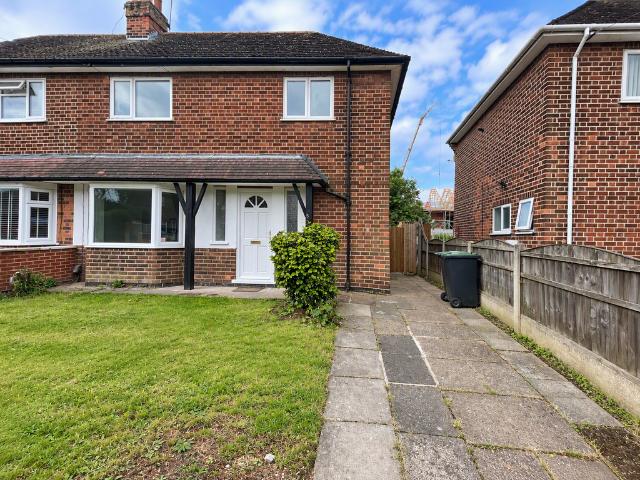 3 bedroom semi detached house to rent