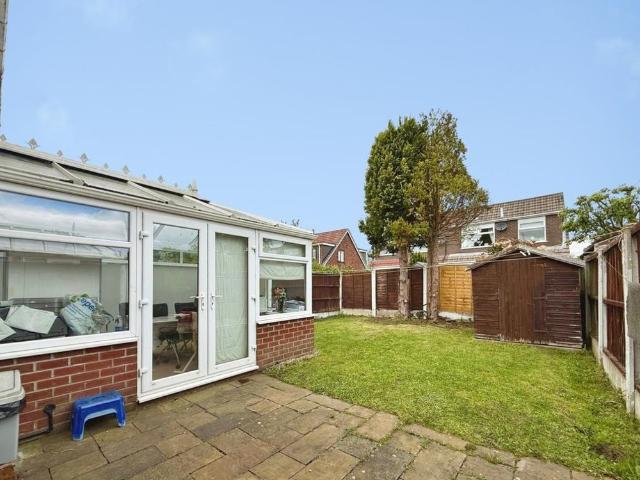 3 bedroom semi detached house to rent