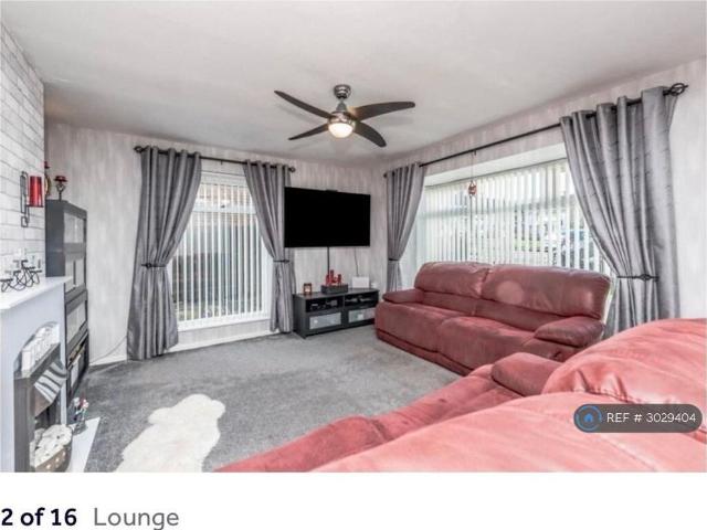 3 bedroom semi detached house to rent