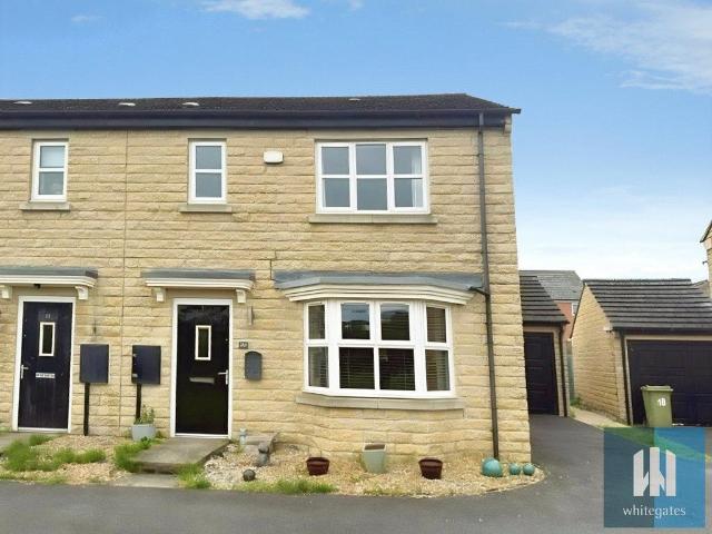 3 bedroom semi detached house to rent