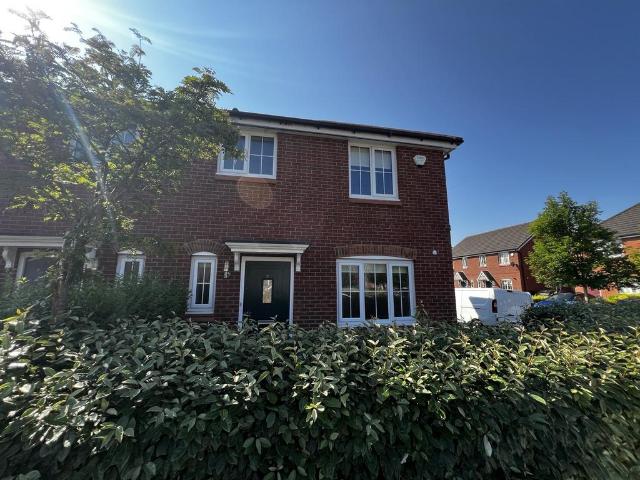 3 bedroom semi detached house to rent