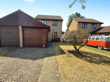3 bedroom semi detached house to rent