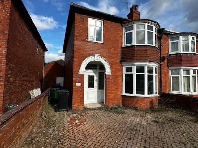 3 bedroom semi detached house to rent