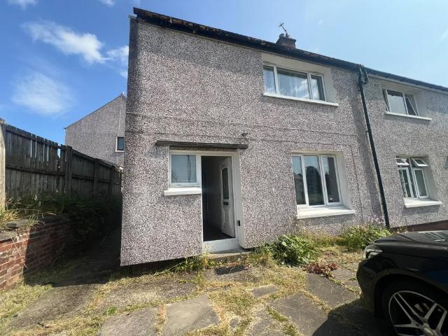 3 bedroom semi detached house to rent
