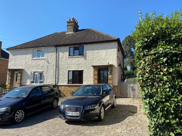 3 bedroom semi detached house to rent