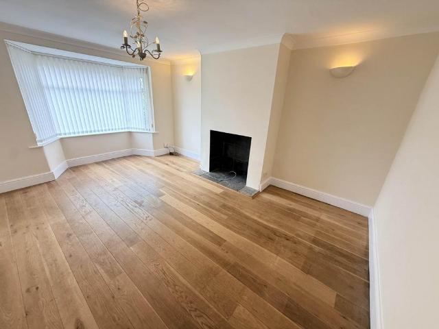 3 bedroom semi detached house to rent