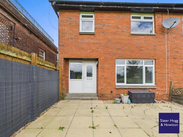 3 bedroom semi detached house to rent