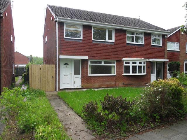 3 bedroom semi detached house to rent