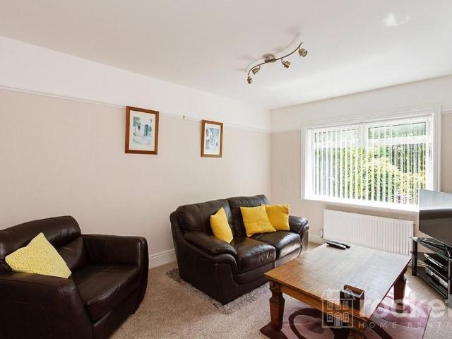 3 bedroom semi detached house to rent