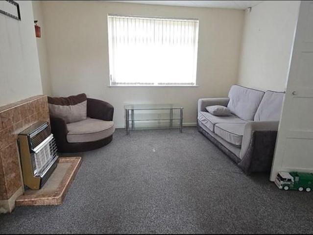 3 bedroom semi detached house to rent