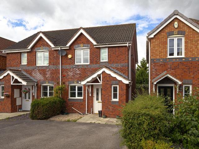 3 bedroom semi detached house to rent