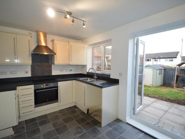 3 bedroom semi detached house to rent