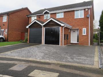 3 bedroom semi detached house to rent