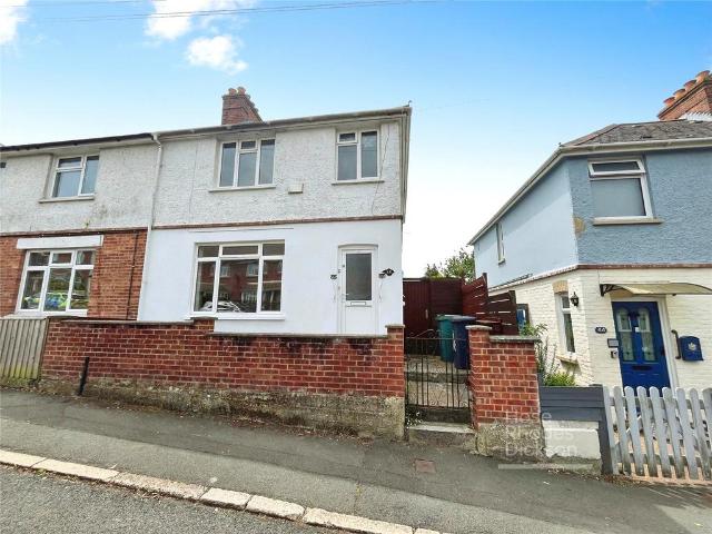 3 bedroom semi detached house to rent