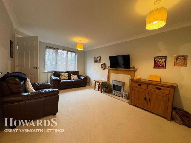 3 bedroom semi detached house to rent