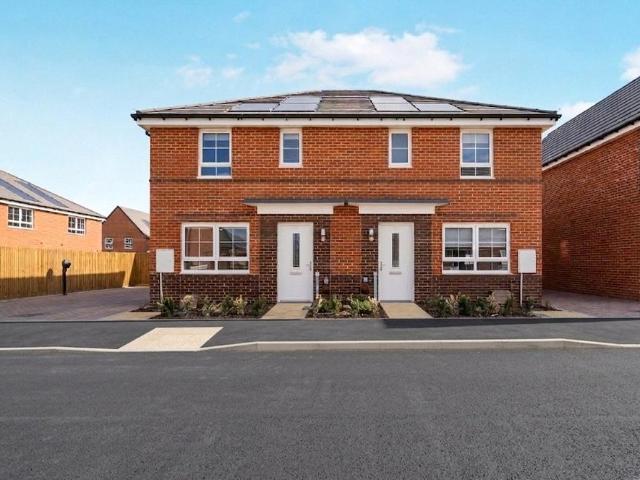 3 bedroom semi detached house to rent