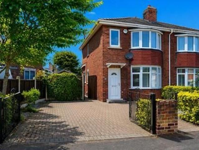 3 bedroom semi detached house to rent