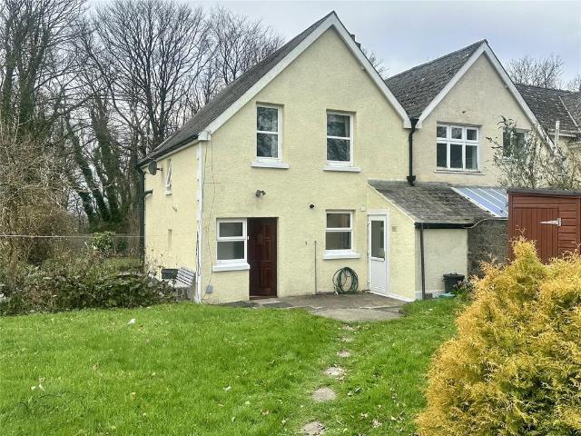 3 bedroom semi detached house to rent