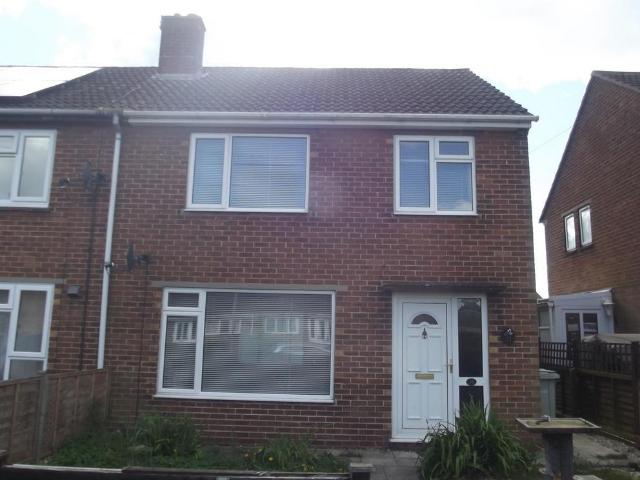 3 bedroom semi detached house to rent