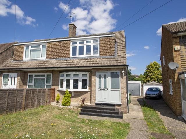 3 bedroom semi detached house to rent