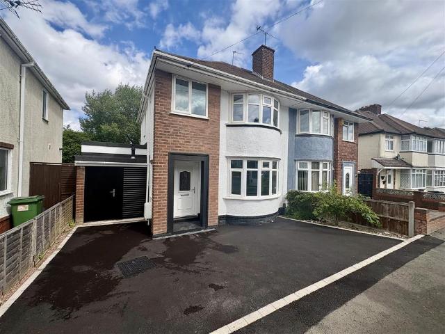 3 bedroom semi detached house to rent
