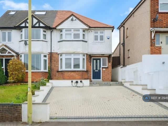 3 bedroom semi detached house to rent