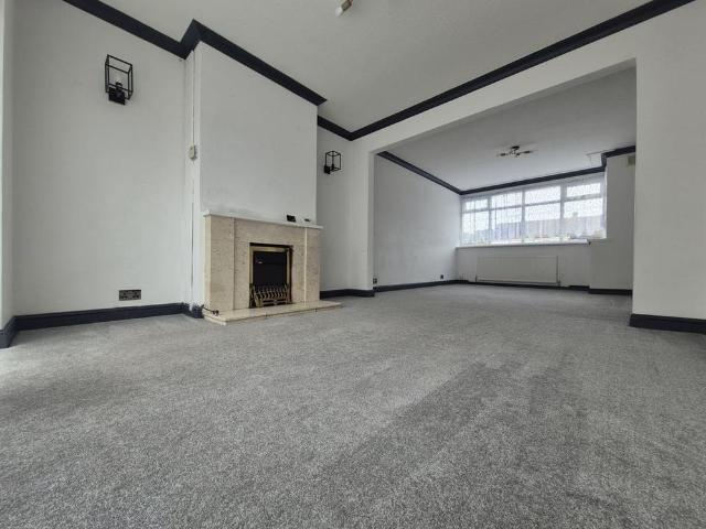 3 bedroom semi detached house to rent