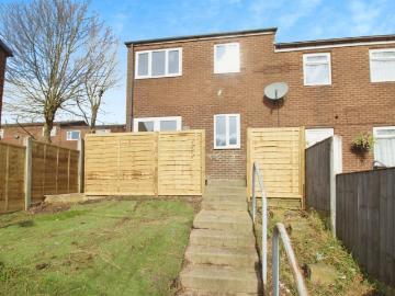 3 bedroom semi detached house to rent