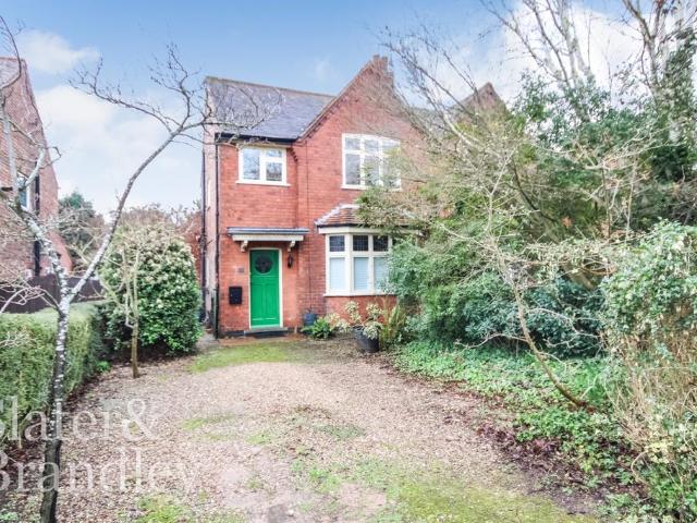 3 bedroom semi detached house to rent